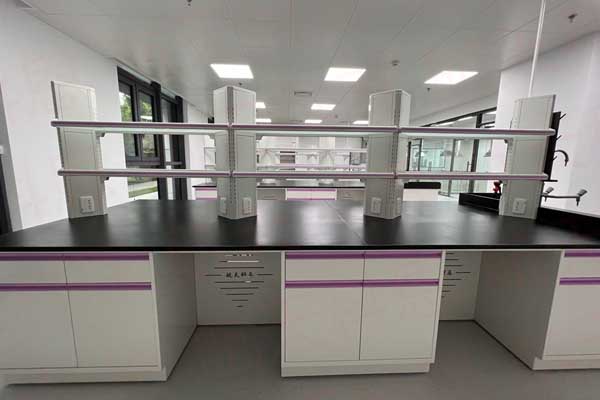 在實驗室裝修設(shè)計中要注意哪些細(xì)節(jié)？