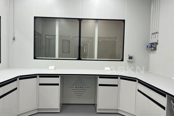 新款全鋼實(shí)驗(yàn)臺(tái)定做多少錢?